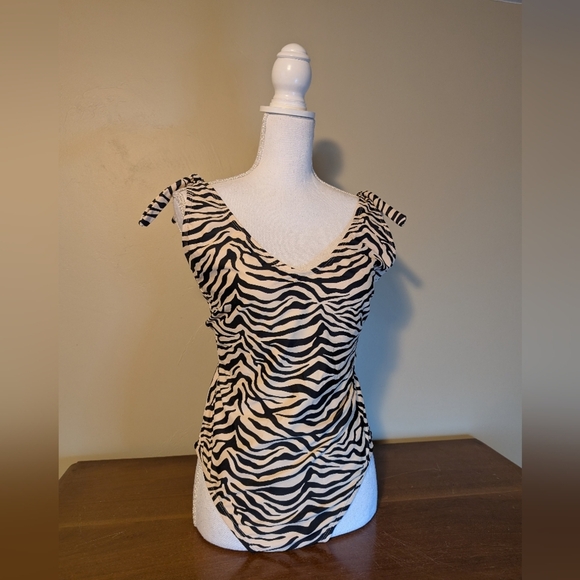 Social Standard by Sanctuary Curvy Leopard One Piece Swim Suit - Picture 1 of 11